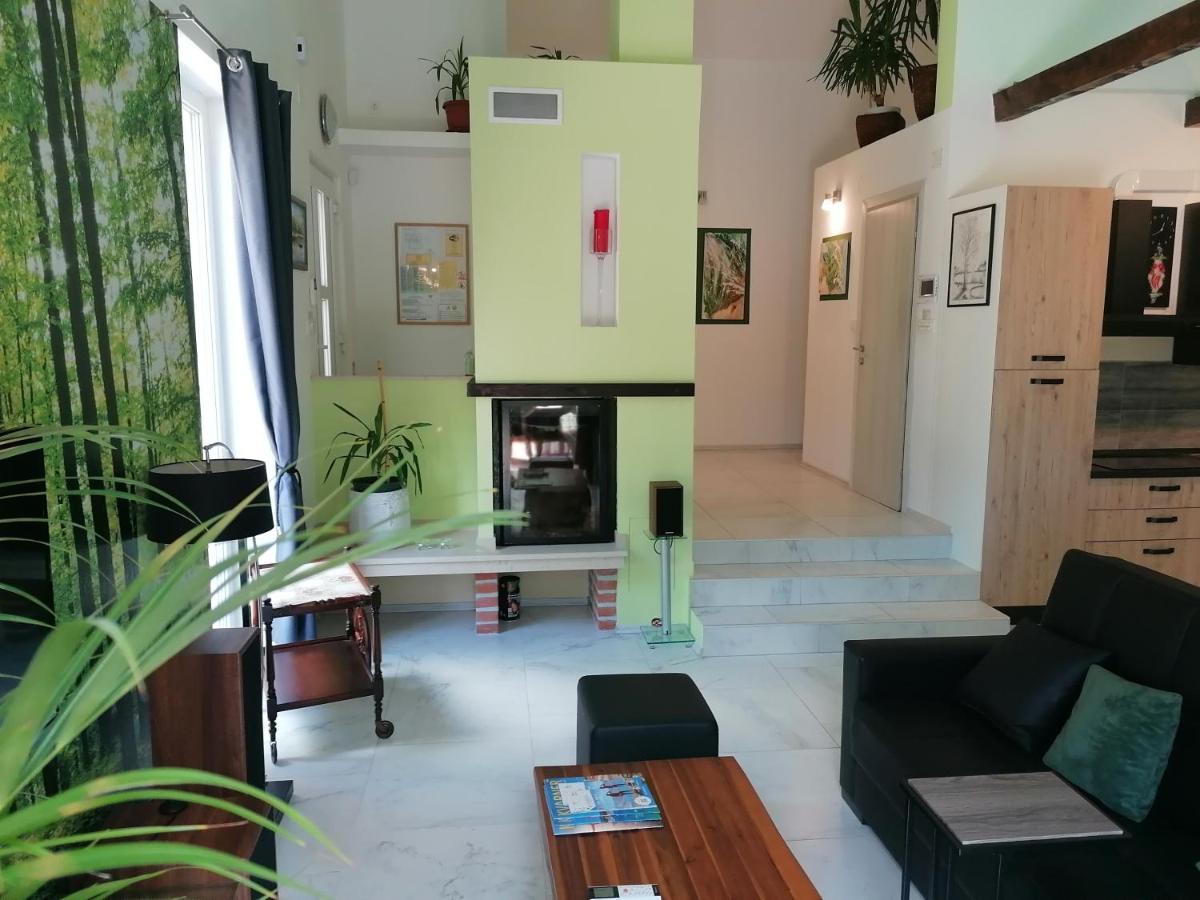 The Forest House Krk 2 Kras ภายนอก รูปภาพ