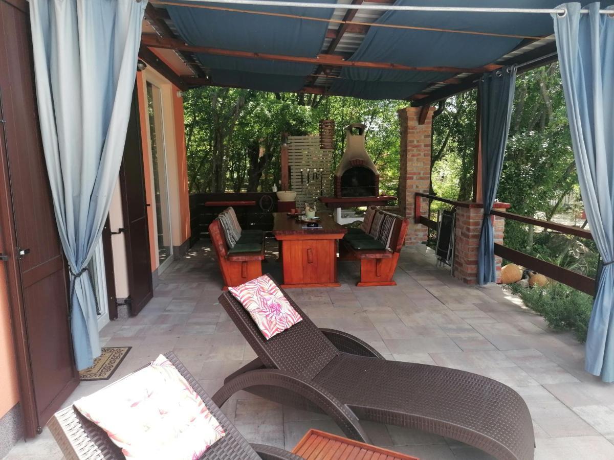 The Forest House Krk 2 Kras ภายนอก รูปภาพ