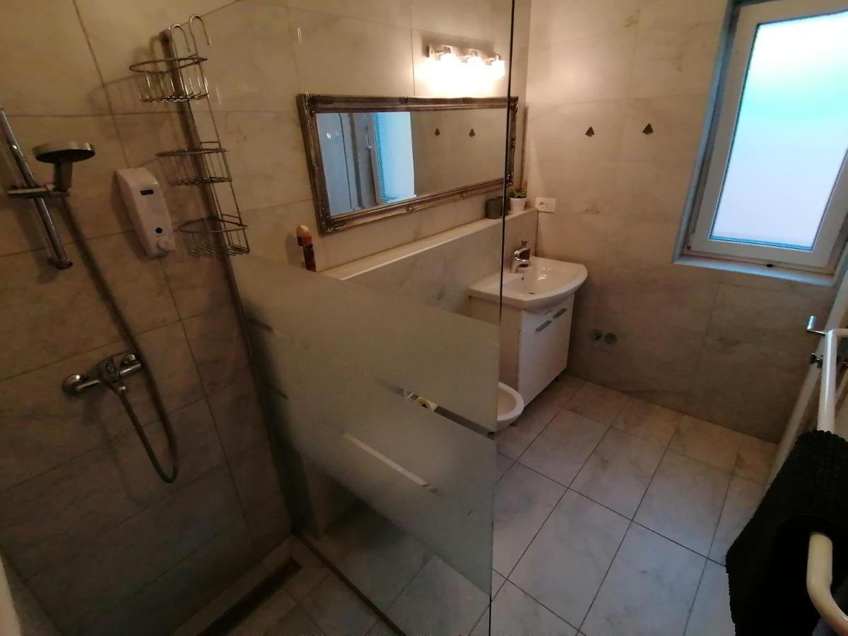 The Forest House Krk 2 Kras ภายนอก รูปภาพ