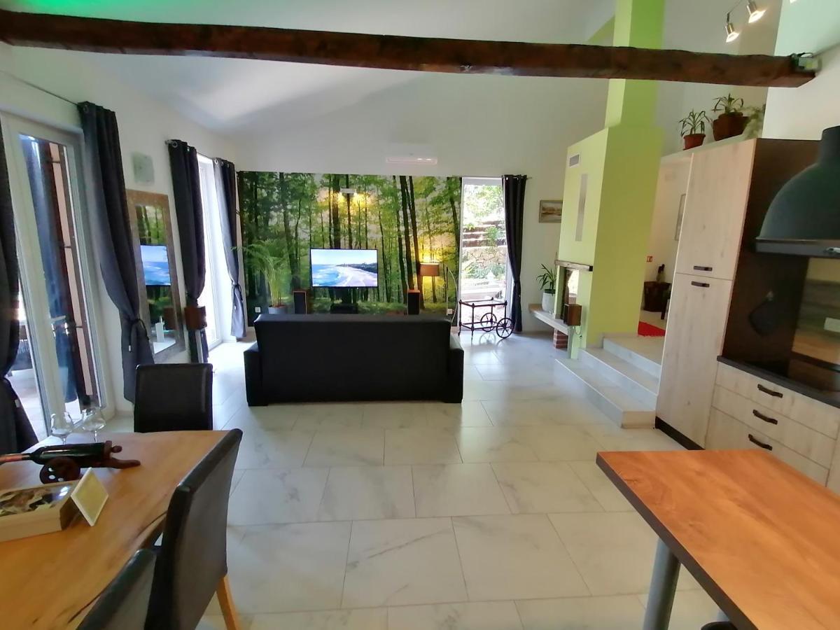 The Forest House Krk 2 Kras ภายนอก รูปภาพ